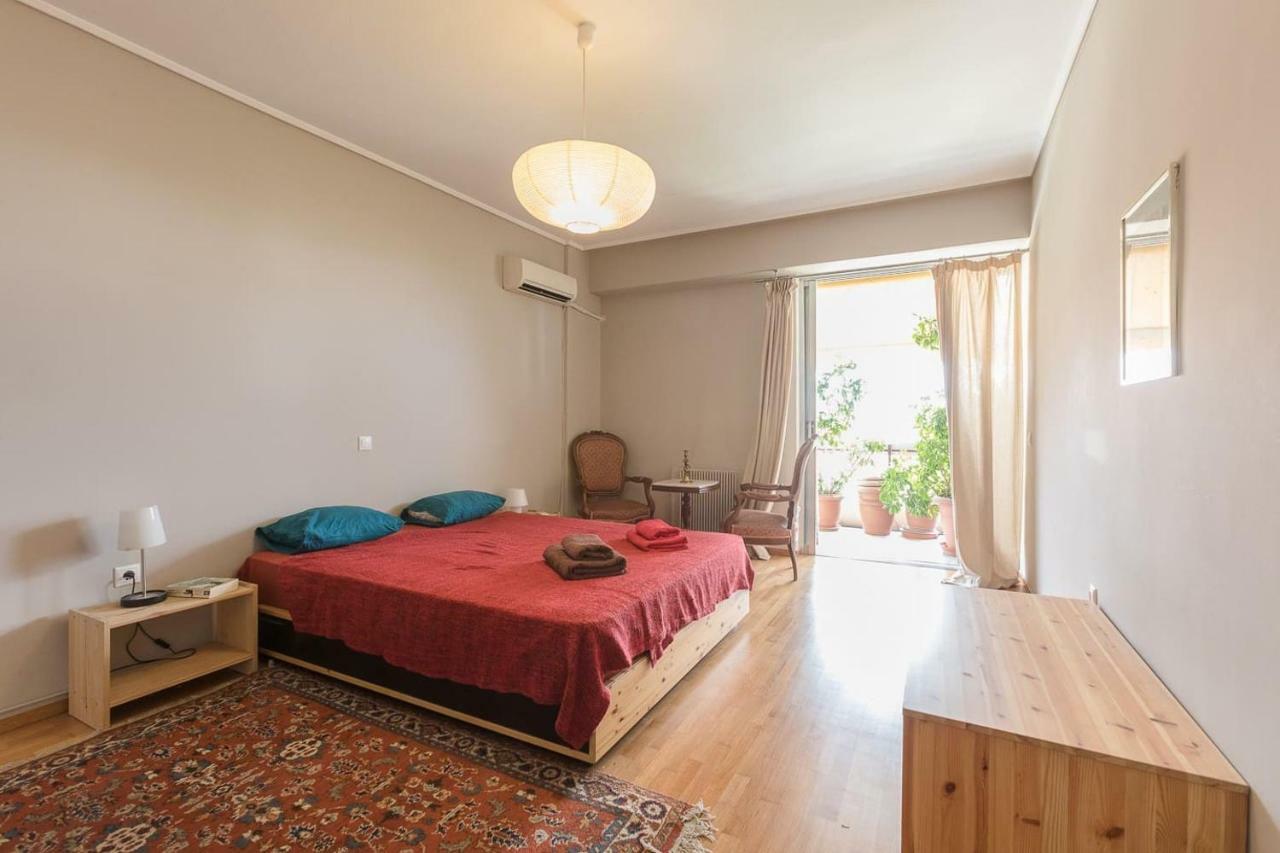 Spacious & Modern Flat In Heart Of เอเธนส์ ภายนอก รูปภาพ