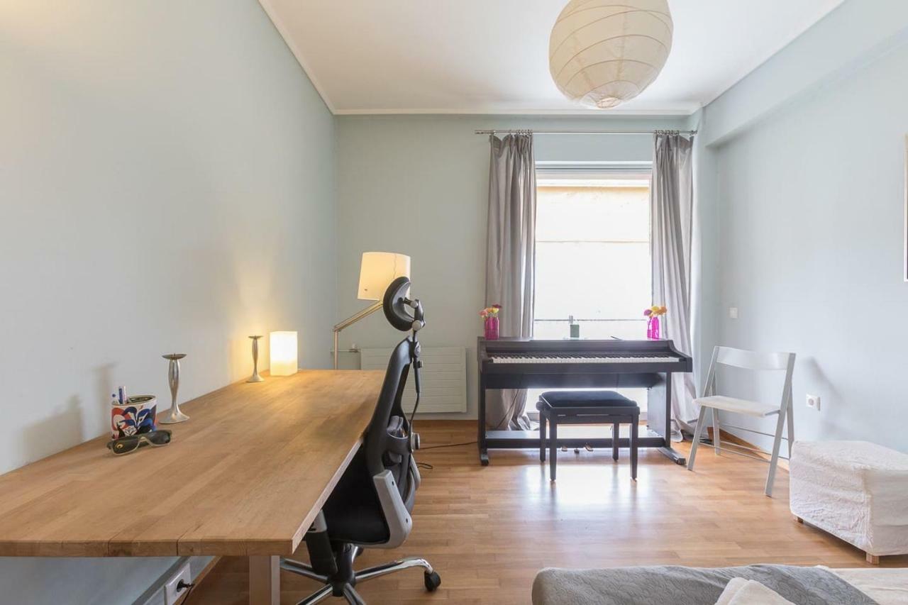 Spacious & Modern Flat In Heart Of เอเธนส์ ภายนอก รูปภาพ