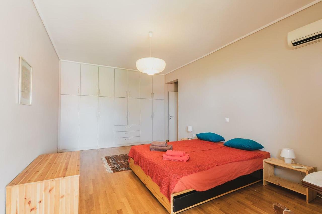 Spacious & Modern Flat In Heart Of เอเธนส์ ภายนอก รูปภาพ