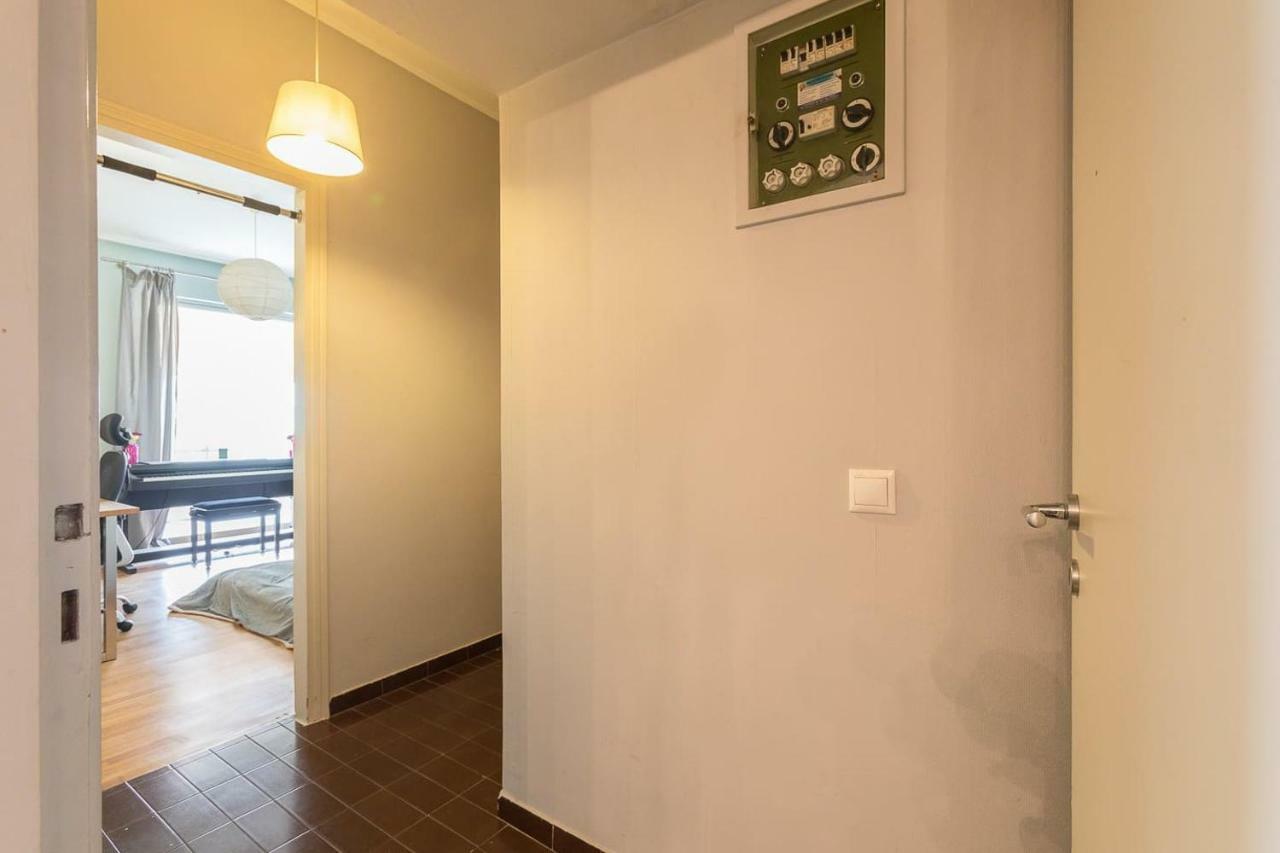 Spacious & Modern Flat In Heart Of เอเธนส์ ภายนอก รูปภาพ
