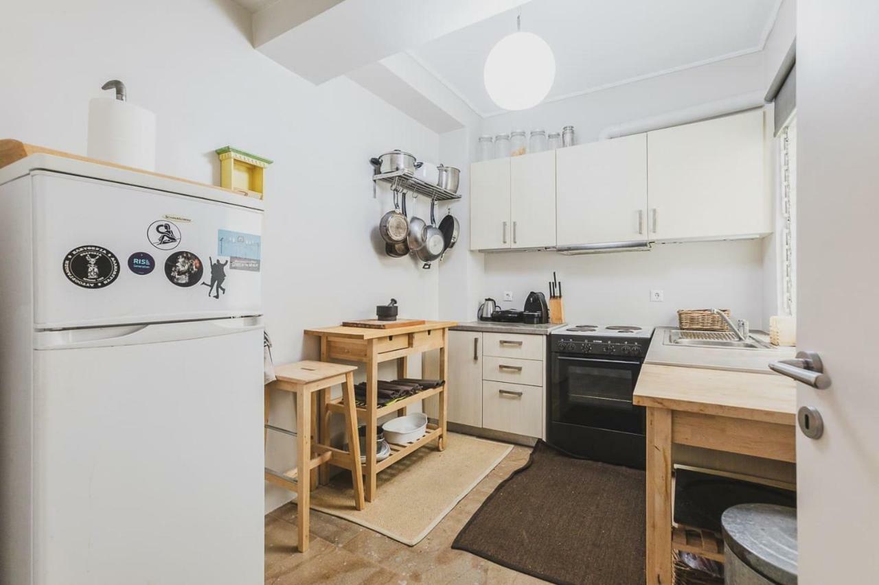 Spacious & Modern Flat In Heart Of เอเธนส์ ภายนอก รูปภาพ